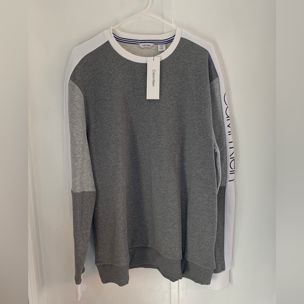 Calvin Klein Mens Sweater